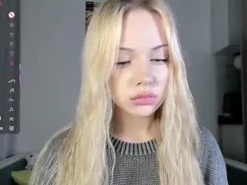 nicole_yo Image 6