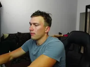 EmilyHart – webcam model profile photo Image 11