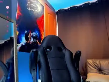 iamsomeone1234 – webcam model profile photo Image 2