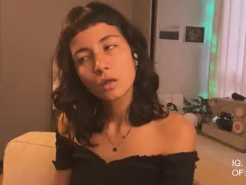 nina_just Image 3