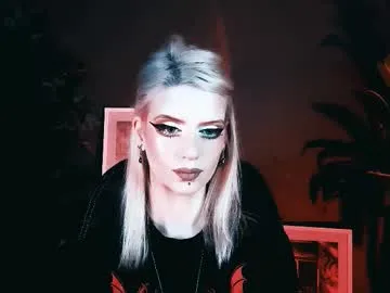 pureannuals – webcam model profile photo Image 10