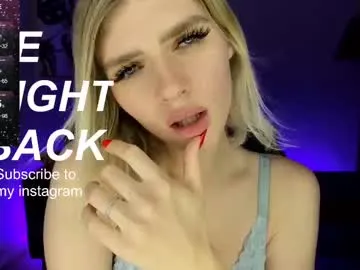 AngieBlackmore – webcam model profile photo Image 3