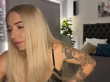 EmiliaWalker – webcam model profile photo Image 17