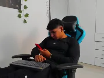 monicaflower – webcam model profile photo Image 12