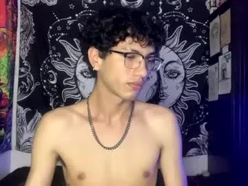 EmiliaWalker cam session Image 14