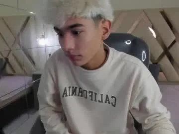 nicky_mart – webcam model profile photo Image 11