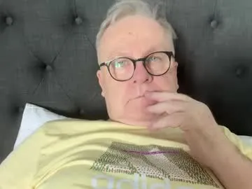 EmiliaWalker – webcam model profile photo Image 4