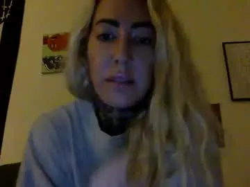 indiana_rouge – webcam model profile photo Image 3