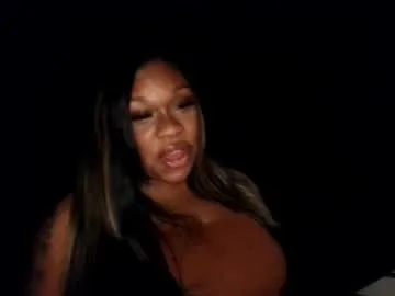 MiaKorz – webcam model profile photo Image 13