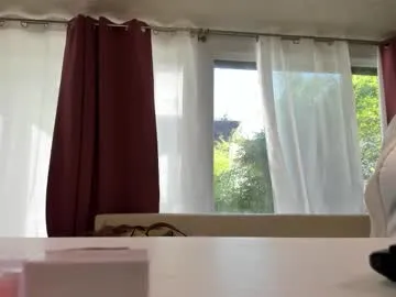 baeasian – webcam model profile photo Image 5