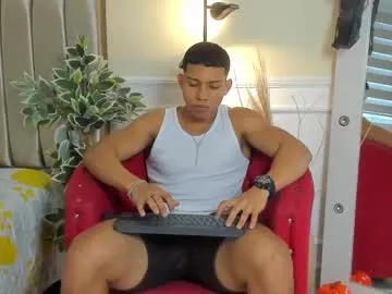 kalisa_pearl – webcam model profile photo Image 16