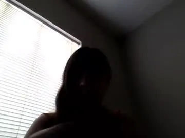 HellenSuric – webcam model profile photo Image 17