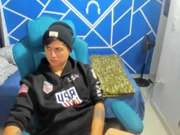 the_right_girl – webcam model profile photo Image 12