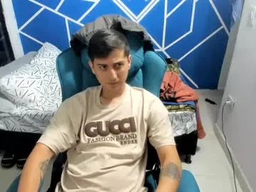 the_right_girl – webcam model profile photo Image 3