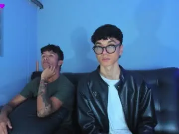 iamsomeone1234 – webcam model profile photo Image 12