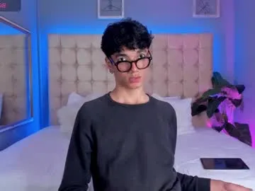 iamsomeone1234 – webcam model profile photo Image 17