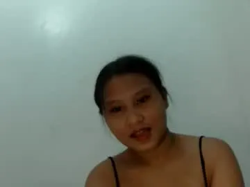 Dolce – webcam model profile photo Image 9