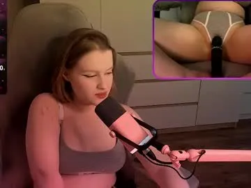 nahirr – webcam model profile photo Image 6