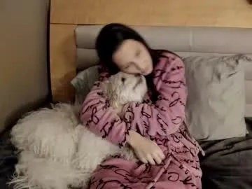 RachelRouge – webcam model profile photo Image 14