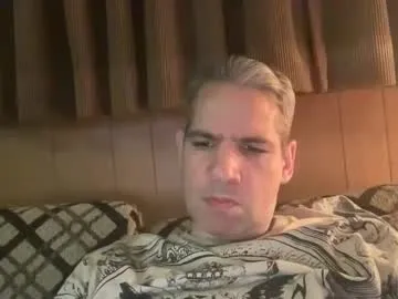 tomtimon11 – webcam model profile photo Image 16