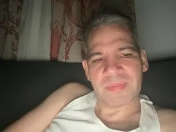 tomtimon11 – webcam model profile photo Image 5