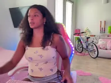 EmiliaWalker – webcam model profile photo Image 6