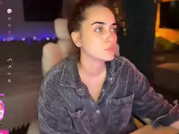 fun4tips – webcam model profile photo Image 4