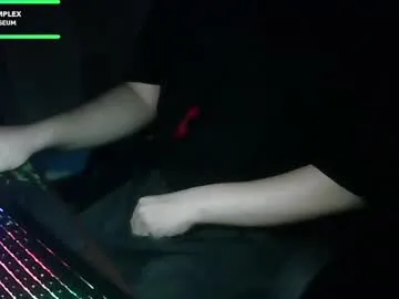 EmiliaWalker – webcam model profile photo Image 6