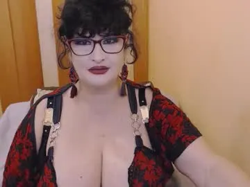 IsaBlair – webcam model profile photo Image 12