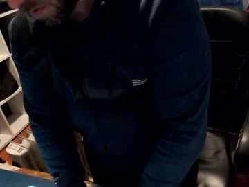 ravingr3d3 – webcam model profile photo