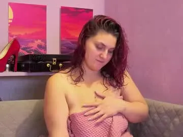 LeyahSummer – webcam model profile photo Image 11