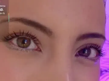 sweetkarmababy – webcam model profile photo Image 6