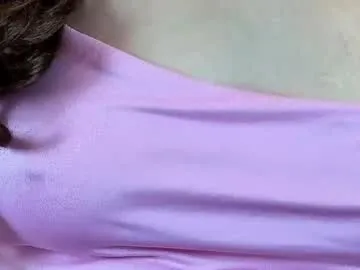 BellaJade – webcam model profile photo Image 15