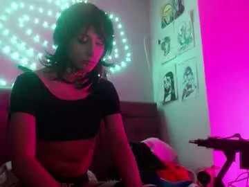 Skyller – webcam model profile photo Image 3