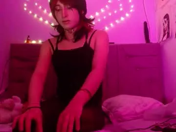 Skyller – webcam model profile photo Image 9