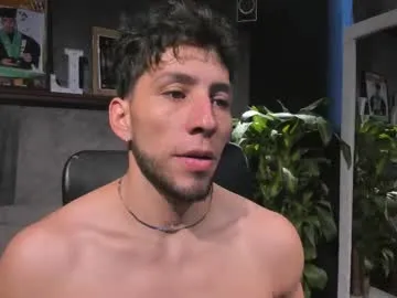 EmiliaWalker – webcam model profile photo Image 4