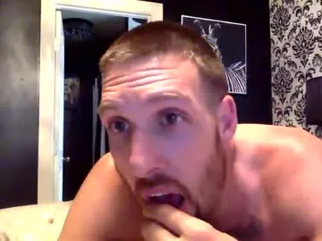 AdelinaLuuna – webcam model profile photo Image 7