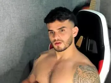 lau__1 – webcam model profile photo Image 12