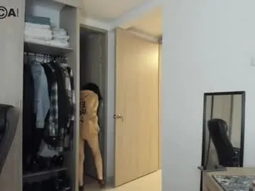 shreya_0 – webcam model profile photo Image 19