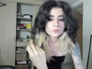 shreya_0 – webcam model profile photo Image 5