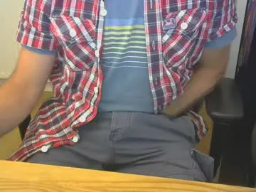 iamsomeone1234 – webcam model profile photo Image 4