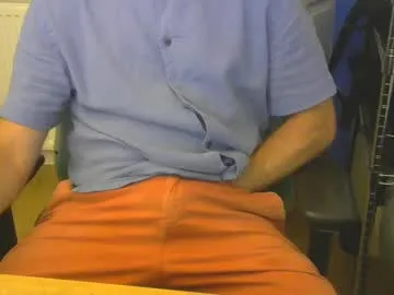 iamsomeone1234 – webcam model profile photo Image 9