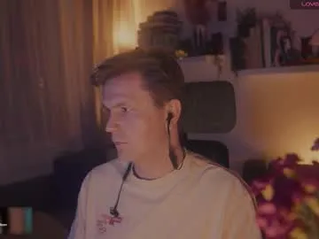 ChloeMilles – webcam model profile photo Image 5