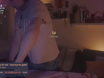 ChloeMilles – webcam model profile photo Image 7