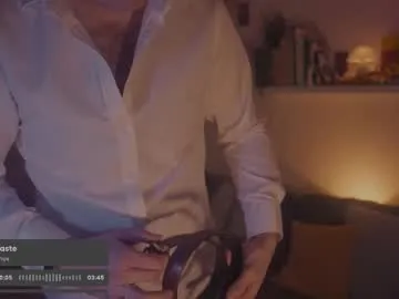 ChloeMilles – webcam model profile photo Image 8