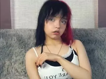 mae_nathan – webcam model profile photo Image 10