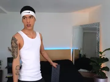 KiaraCold – webcam model profile photo Image 16