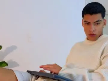 KiaraCold – webcam model profile photo Image 2