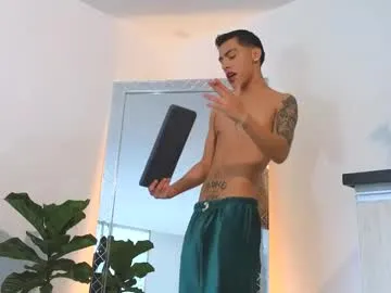 KiaraCold – webcam model profile photo Image 6