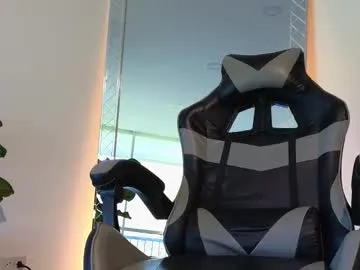 KiaraCold – webcam model profile photo Image 7